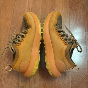 Allbirds Women's “Honey”Tan and Yellow Trail Shoes. Size 7 1/2